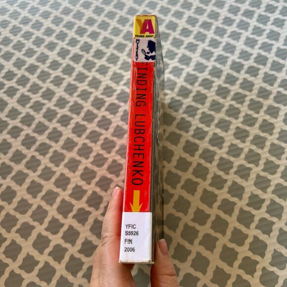 Finding Lubchenko by Michael Simmons Paperback Book Pre-Loved - Picture 5 of 6